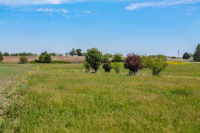 000 Happy Trail, Prole, IA 50229