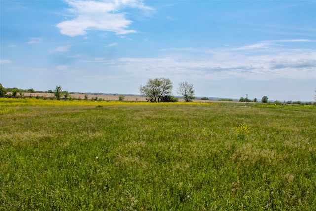 000 Happy Trail, Prole, IA 50229