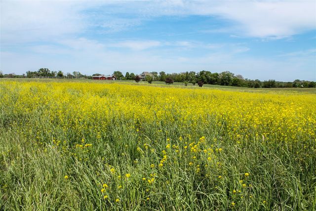 000 Happy Trail, Prole, IA 50229
