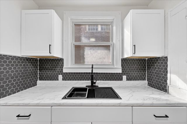 16890 Stoepel Street, Detroit, MI 48221