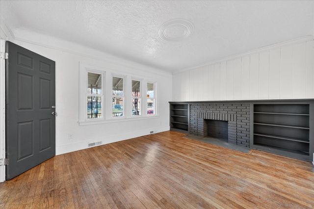 16890 Stoepel Street, Detroit, MI 48221