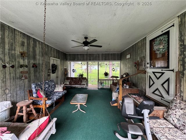68 Skidmore Lane, Poca, WV 25159