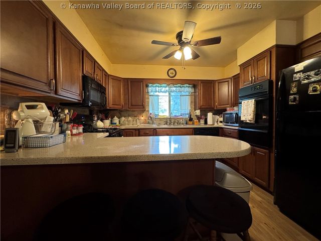 68 Skidmore Lane, Poca, WV 25159