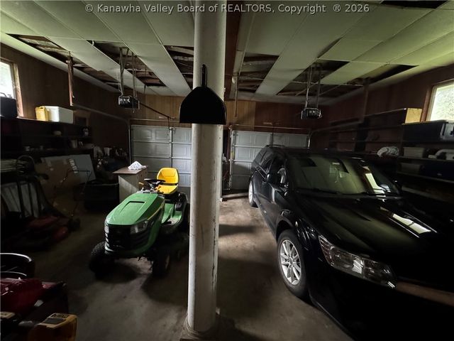 68 Skidmore Lane, Poca, WV 25159