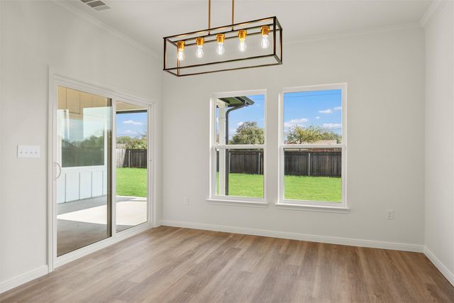 920 Gallant Fox Road, Hewitt, TX 76643