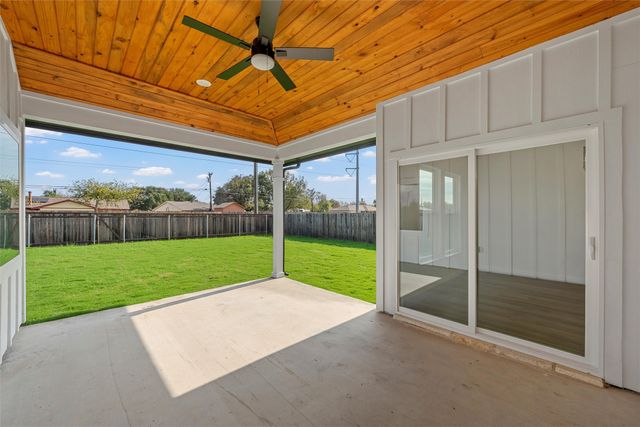 920 Gallant Fox Road, Hewitt, TX 76643