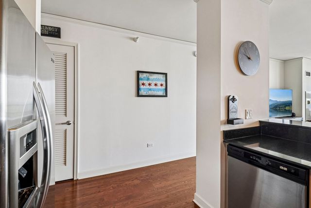 225 N Columbus Drive 6103, Chicago, IL 60601