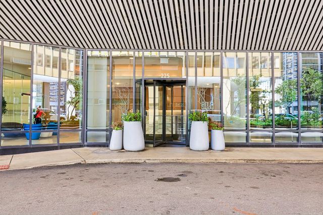 225 N Columbus Drive 6103, Chicago, IL 60601