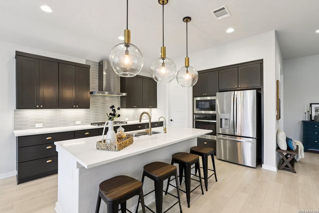 1538 Escarpment, New Braunfels, TX 78132