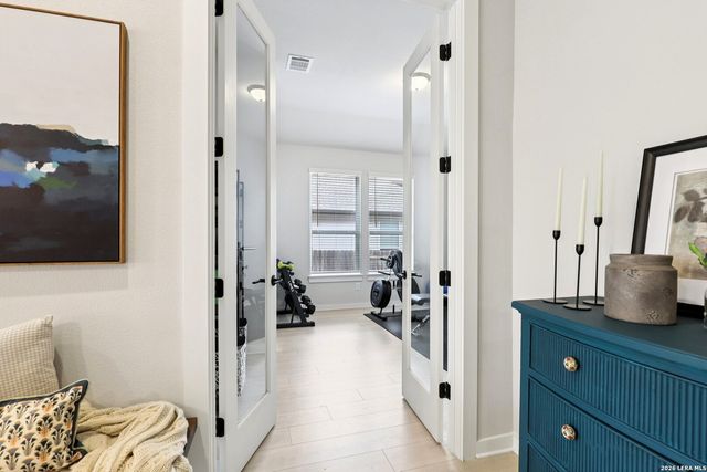 1538 Escarpment, New Braunfels, TX 78132