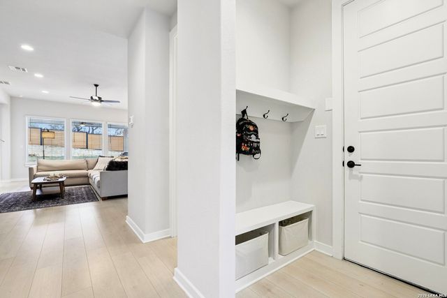 1538 Escarpment, New Braunfels, TX 78132