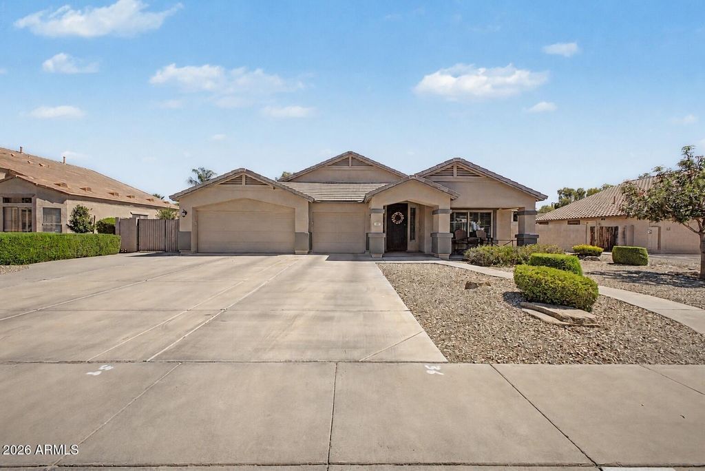 250 E CHELSEA Lane, Gilbert, AZ 85295 — exterior