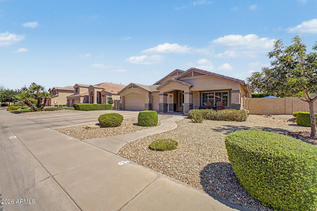 250 E CHELSEA Lane, Gilbert, AZ 85295 — photo 2