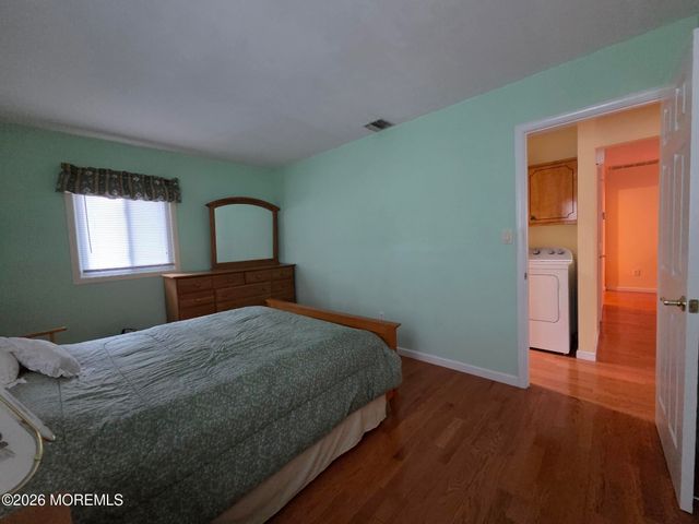 17 S Heron Street B, Manchester, NJ 08759