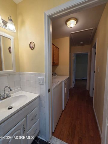 17 S Heron Street B, Manchester, NJ 08759