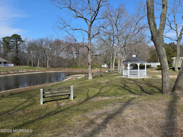 17 S Heron Street B, Manchester, NJ 08759
