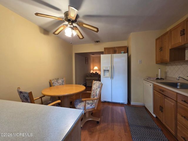 17 S Heron Street B, Manchester, NJ 08759