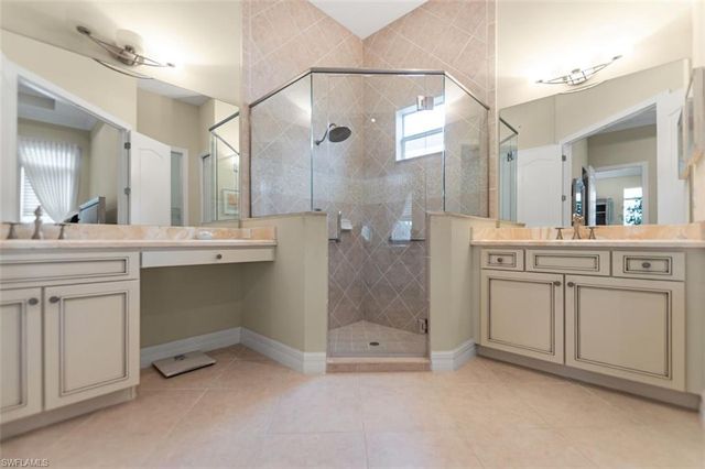 12625 Fairway Cove CT, Fort Myers, FL 33905
