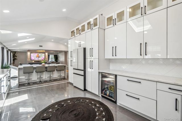 11 Gallatin Drive, Dix Hills, NY 11746