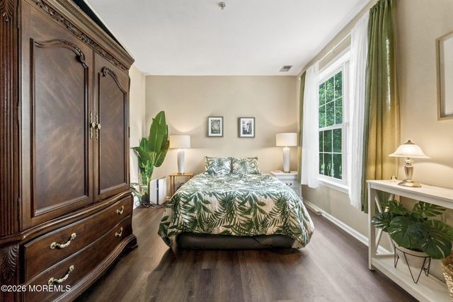 556 Saint Andrews Place, Manalapan, NJ 07726