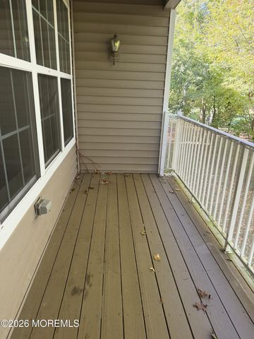 556 Saint Andrews Place, Manalapan, NJ 07726