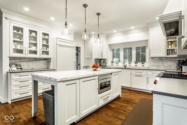 1910 Spruce Drive, Carmel, IN 46033