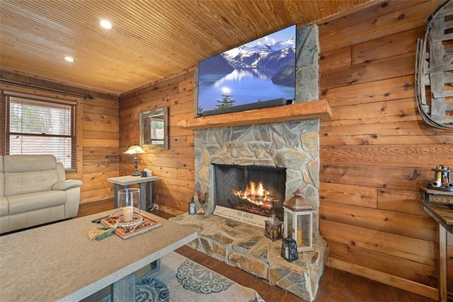 105 N arrowhead Drive, Westminster, SC 29693