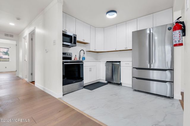 606 Lindsey Court, Marlton, NJ 08053