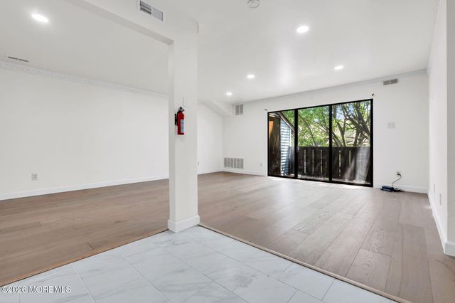 606 Lindsey Court, Marlton, NJ 08053