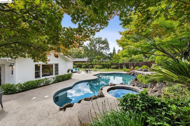 196 Castle Hill Ranch Rd, Walnut Creek, CA 94595