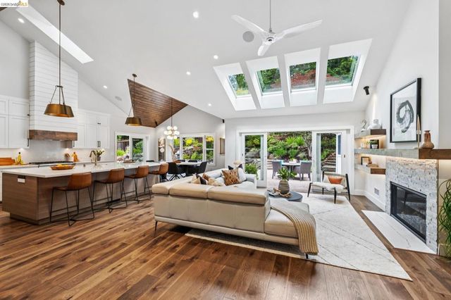 196 Castle Hill Ranch Rd, Walnut Creek, CA 94595