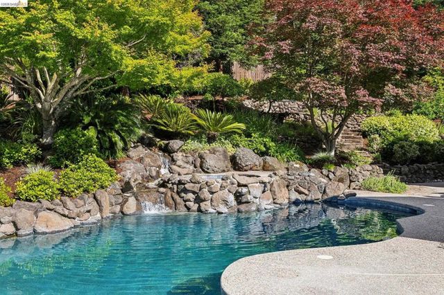 196 Castle Hill Ranch Rd, Walnut Creek, CA 94595