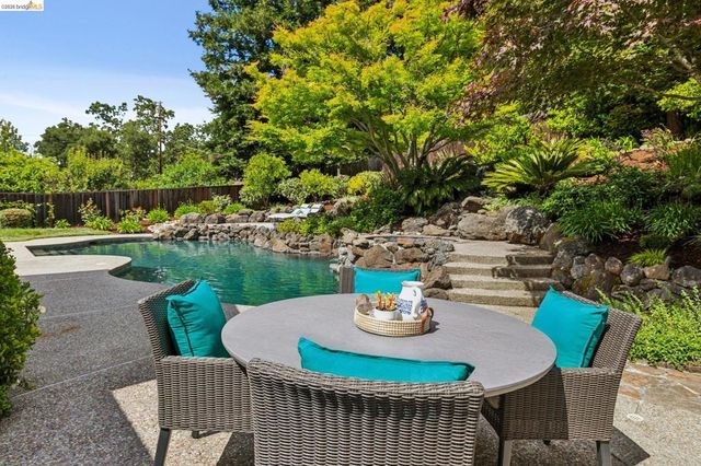 196 Castle Hill Ranch Rd, Walnut Creek, CA 94595