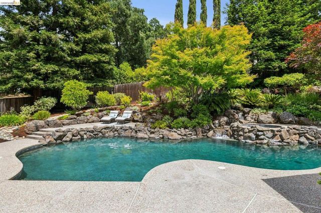 196 Castle Hill Ranch Rd, Walnut Creek, CA 94595