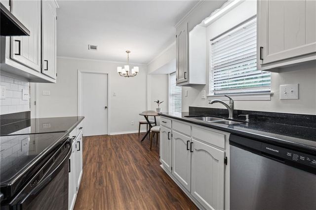 5905 Ole Mill Road, Mobile, AL 36609