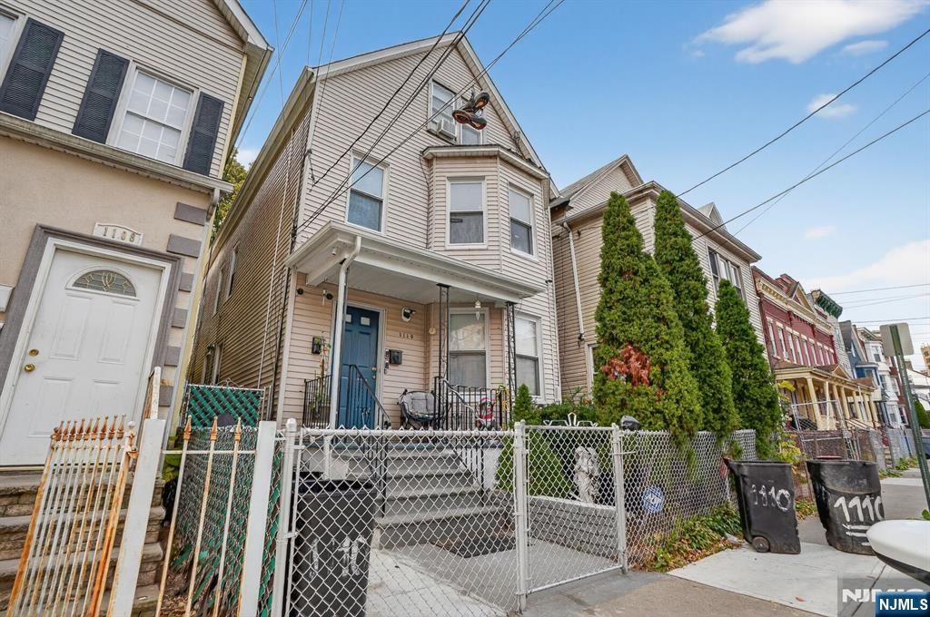 1110 Hampton Place, Elizabeth, NJ 07201