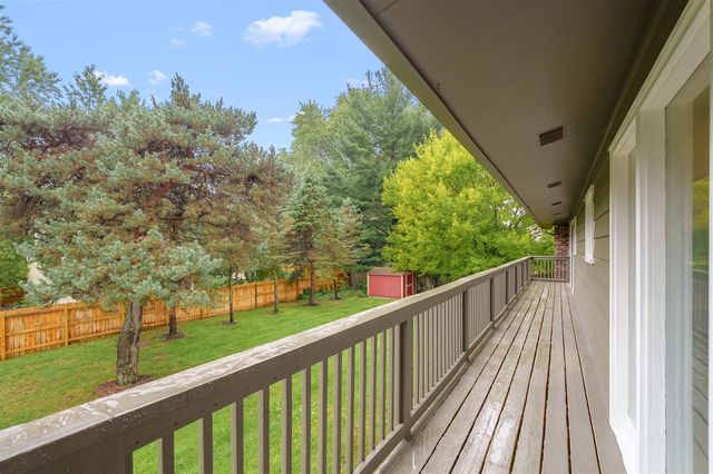 5285 Burning Tree Road, Kalamazoo, MI 49009