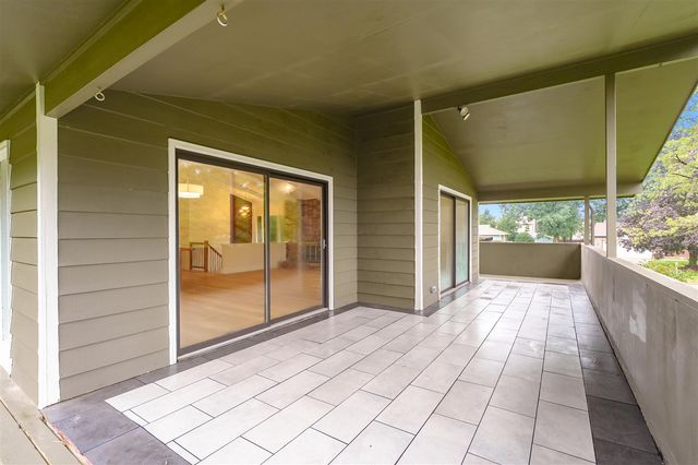 5285 Burning Tree Road, Kalamazoo, MI 49009