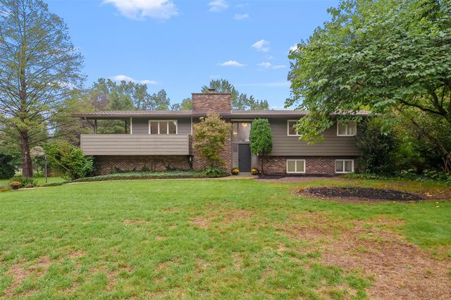 5285 Burning Tree Road, Kalamazoo, MI 49009