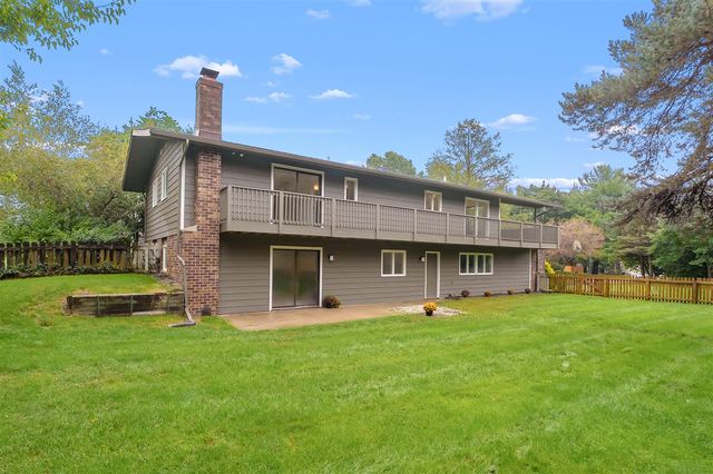 5285 Burning Tree Road, Kalamazoo, MI 49009