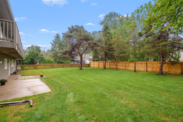 5285 Burning Tree Road, Kalamazoo, MI 49009