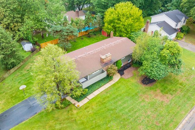 5285 Burning Tree Road, Kalamazoo, MI 49009