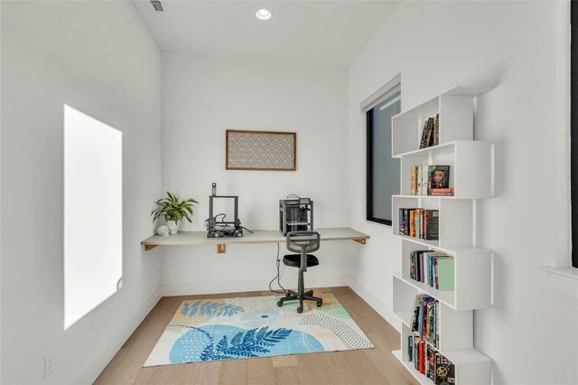 508 Gemma DR, Liberty Hill, TX 78642