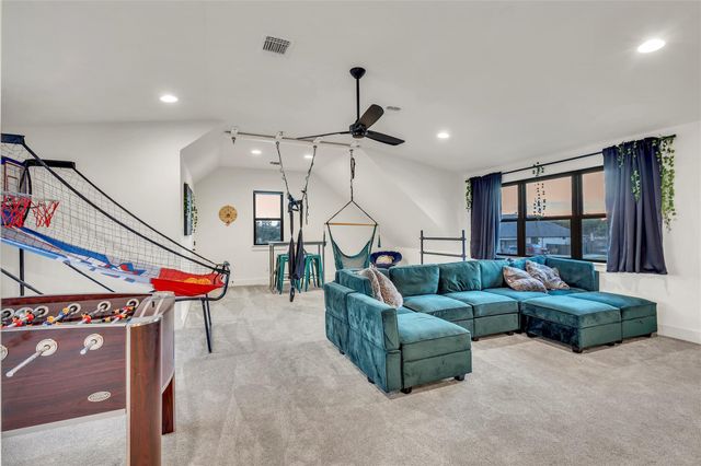 508 Gemma DR, Liberty Hill, TX 78642