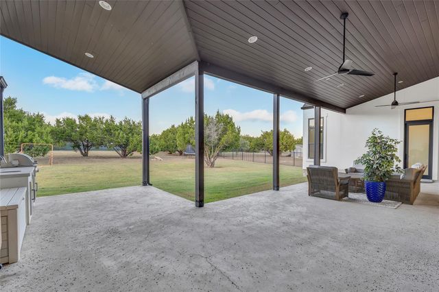 508 Gemma DR, Liberty Hill, TX 78642