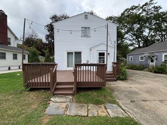 93 Harcourt Drive, Akron, OH 44313