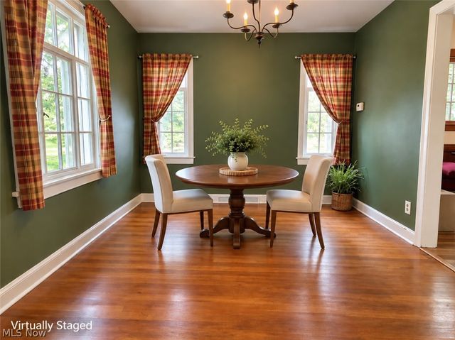93 Harcourt Drive, Akron, OH 44313