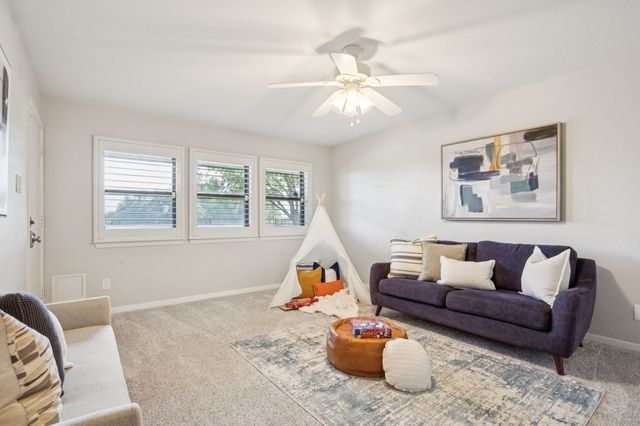 435 Columbia Drive, Rockwall, TX 75032