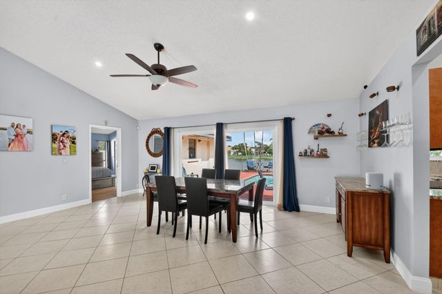 9501 Majestic Way, Boynton Beach, FL 33437