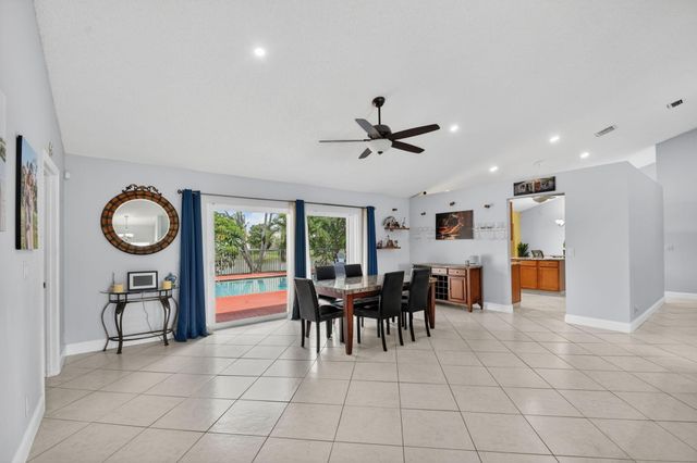 9501 Majestic Way, Boynton Beach, FL 33437